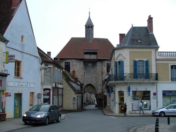 Ainay-le-Château (03360)