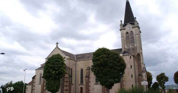 .église St Laurian de Style Néo-Gothique ( 1889 ) - Bellerive-sur-Allier