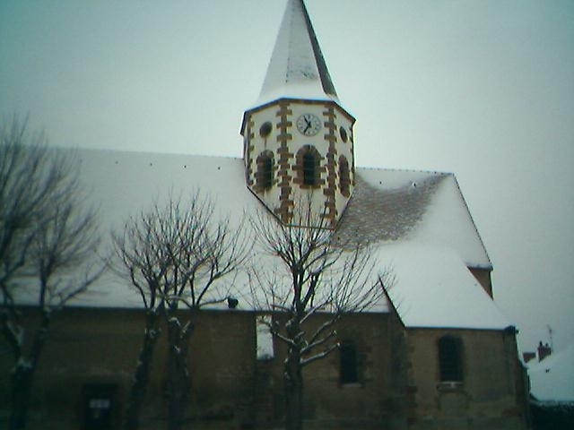 L'église de Chevagnes enneigée
