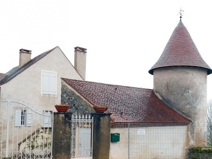 Le château - Creuzier-le-Neuf