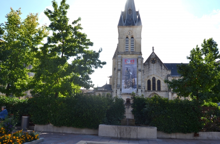.église Saint-Saturnin ( 1859 ) - Cusset