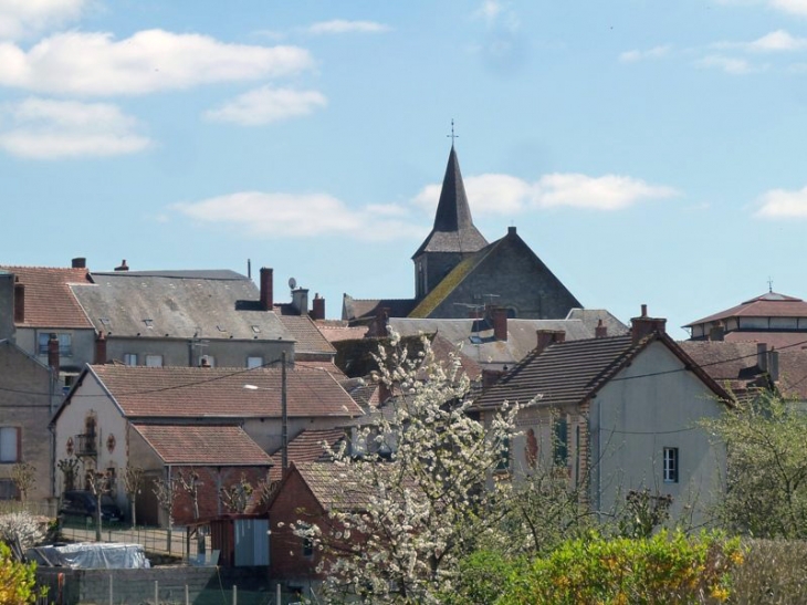 Vue sur le village - Lurcy-Lévis