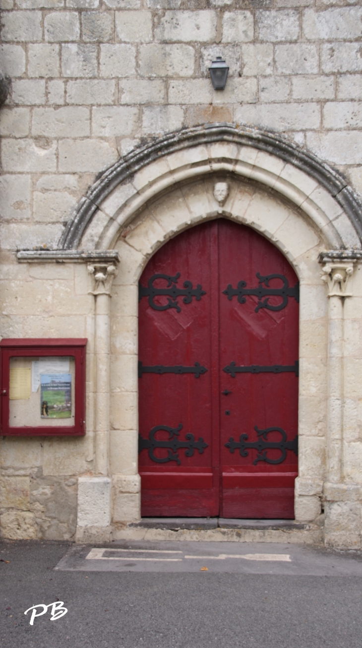 .église Romane Saint-Vincent de Paul ( 12 Em Siècle ) - Magnet