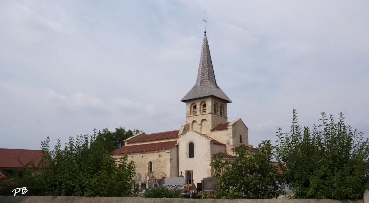 .Eglise Saint-Saturnin ( 11 Em Siècle ) - Mazerier