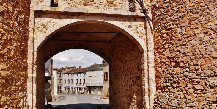 Porte du Village - Montaiguët-en-Forez