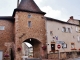 Photo précédente de Montaiguët-en-Forez Porte du Village et La Mairie