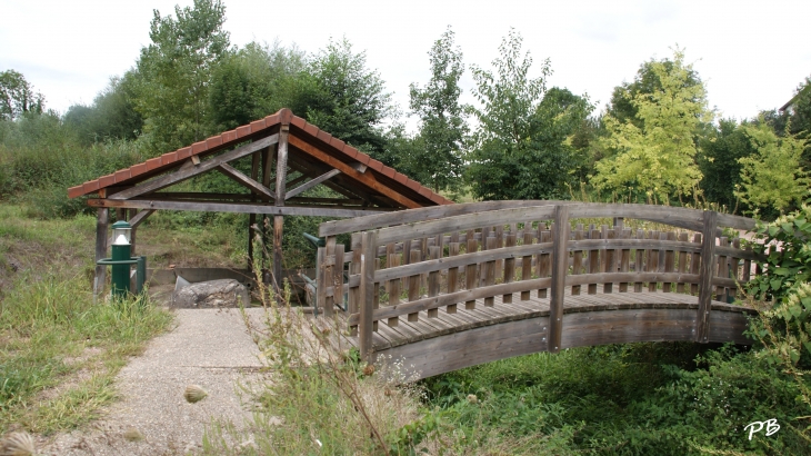 Lavoir - Périgny