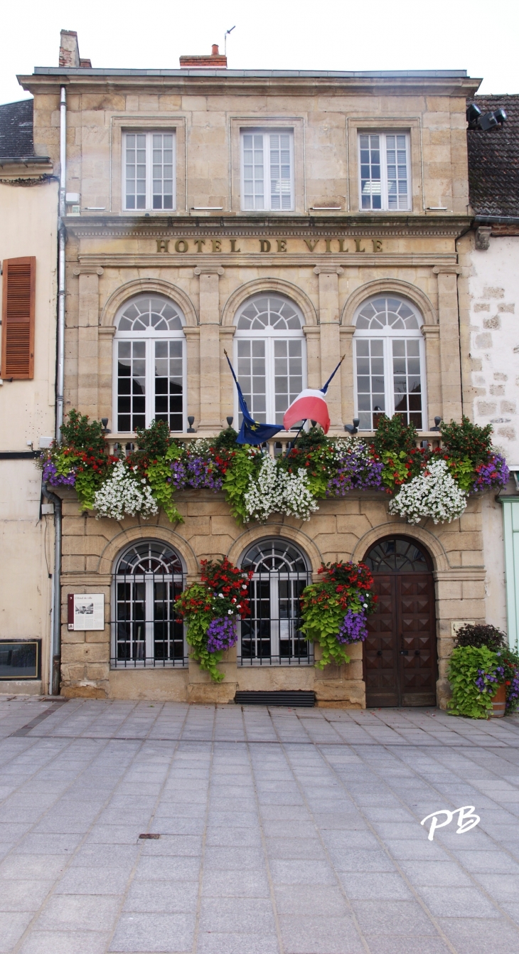 Hotel-de-Ville - Saint-Pourçain-sur-Sioule