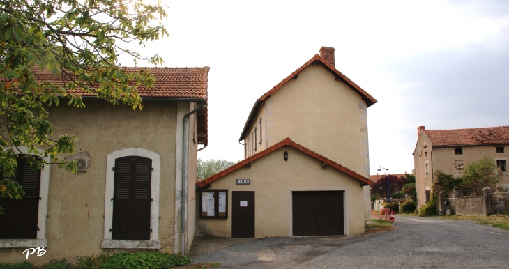 Mairie - Saint-Priest-d'Andelot