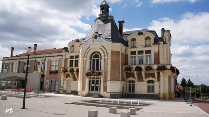 Mairie - Saint-Yorre