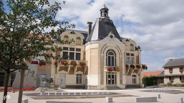 Mairie - Saint-Yorre