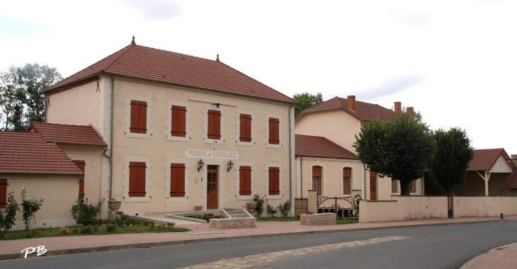 Mairie - Seuillet