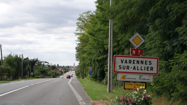  - Varennes-sur-Allier