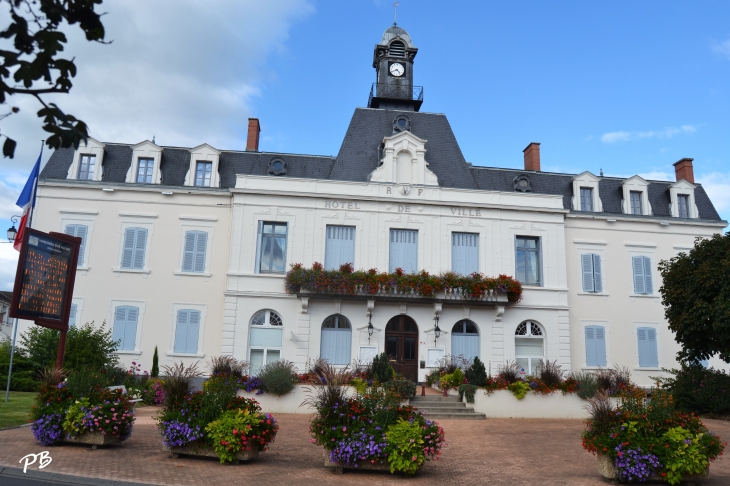 Hotel-de-Ville - Varennes-sur-Allier