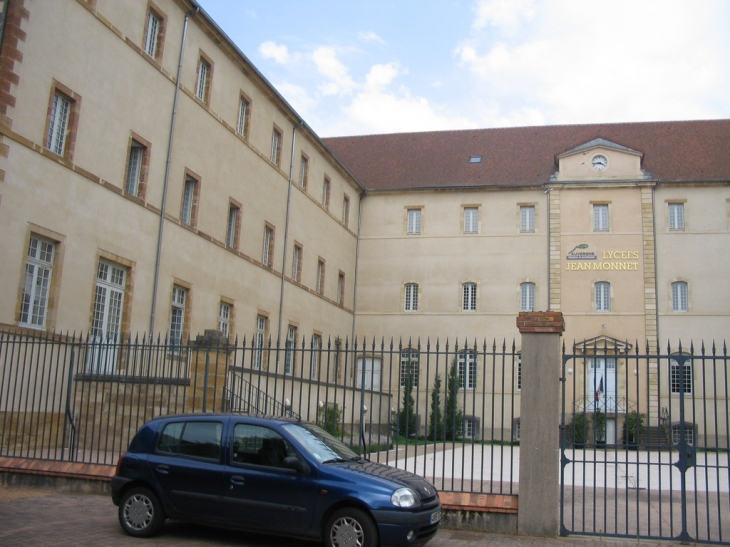Lycées Jean Monnet - Yzeure
