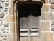 encadrement-de-porte-et-linteau-scultés au château de la Vigne