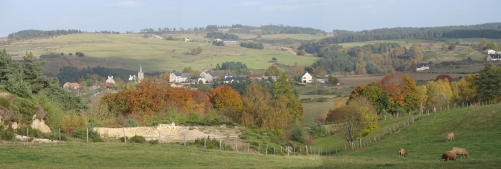Panoramique du village - Anterrieux