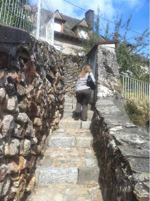 Nombreux escaliers entre chaque ruelle - Chaudes-Aigues