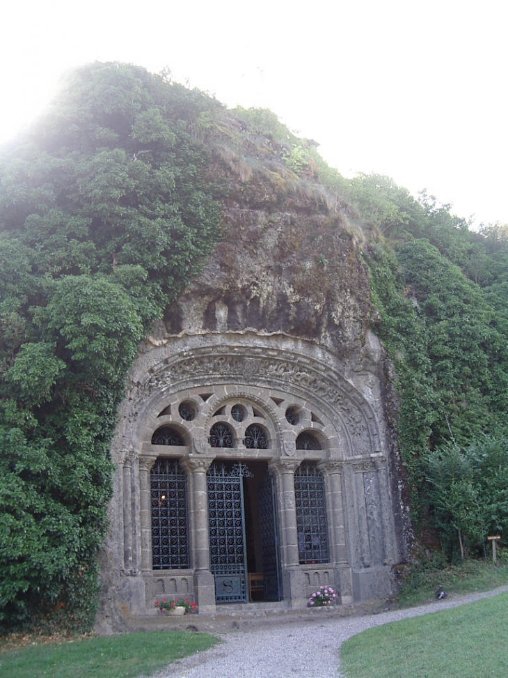 La chapelle monolithique - Fontanges