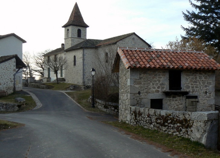Place de l'Eglise - La Ségalassière