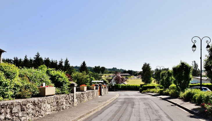 La Commune - Labesserette