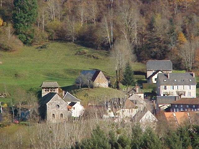Le bourg - Lascelle