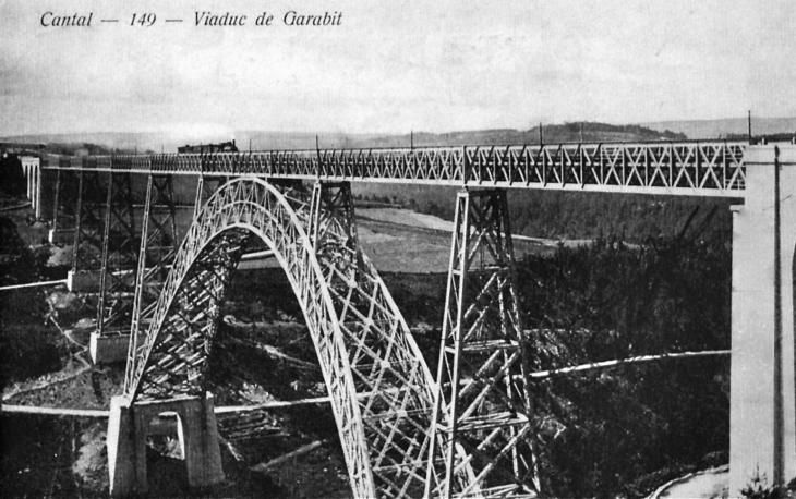 Viaduc de Garabit, vers 1910 (carte postale ancienne). - Ruynes-en-Margeride