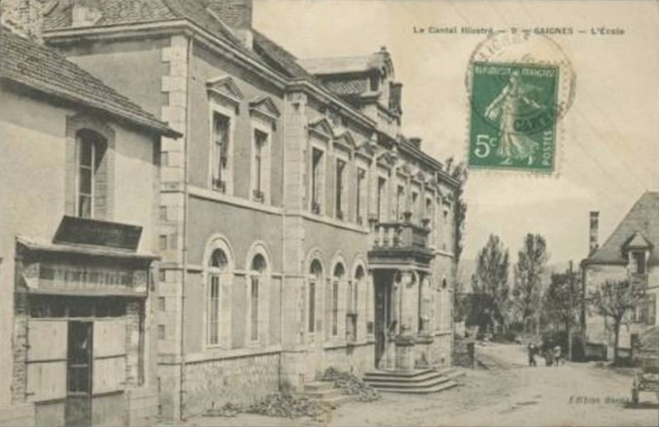 Mairie - école - Saignes