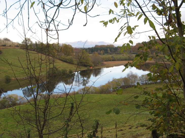 LAC DU MONT DE BELIER - Saint-Étienne-de-Chomeil