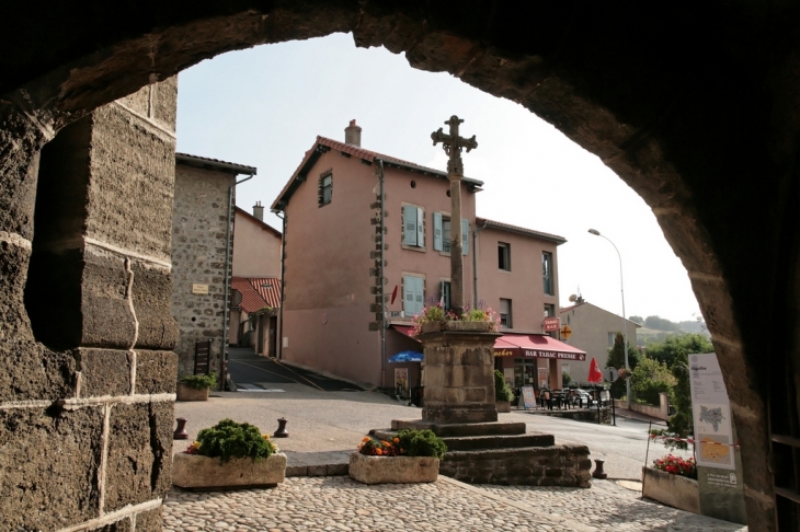 Village d'Aiguilhe et son calvaire