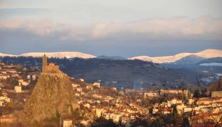 Saint Michel d'Aiguilhe - soleil couchant avec neige