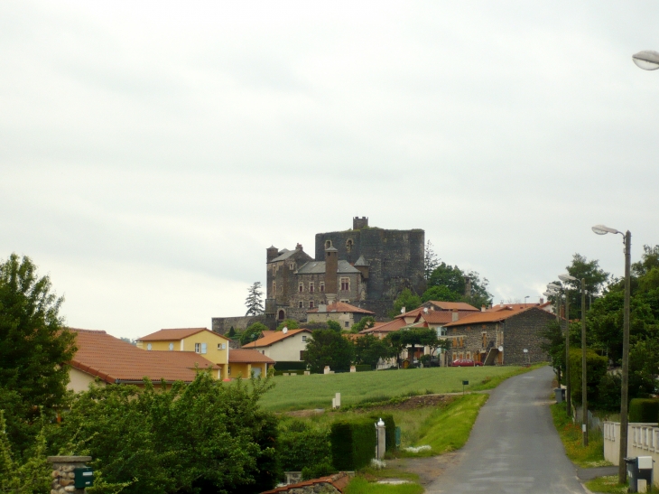 Château de BOUZOLS - XV° - Arsac-en-Velay