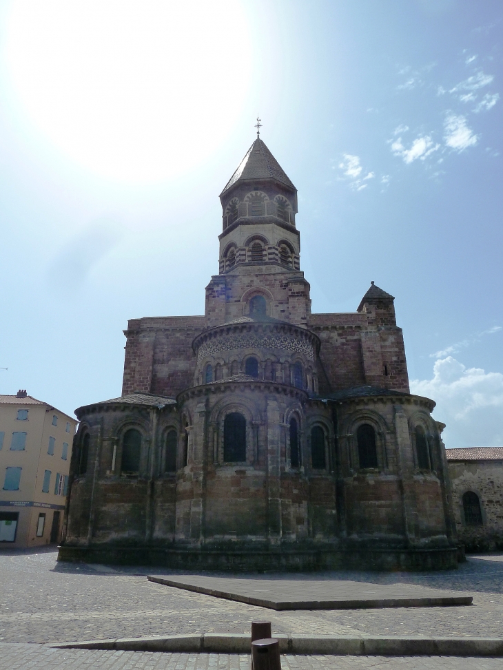 La basilique saint Julien : chevet - Brioude