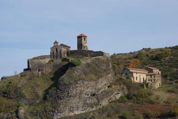 Le chateau - Saint-Ilpize