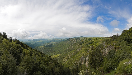 Vallée de l'Allier vue de St Jean lachalm - Saint-Jean-Lachalm