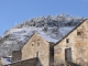 Saint Pierre Eynac - Vierge et maison ancienne avec neige
