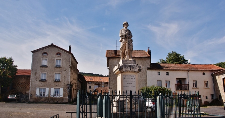 Monument-aux-Morts - Séneujols