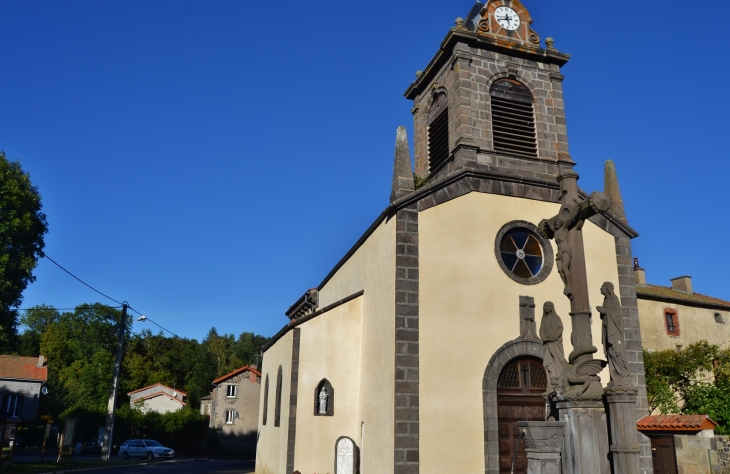  Ponteix commune d'Aydat ( église Notre-Dame d'Auvergne )