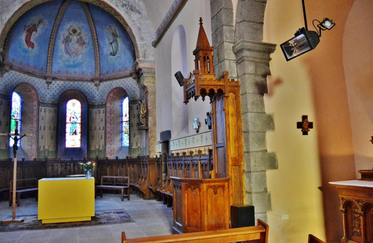  Ponteix commune d'Aydat ( église Notre-Dame d'Auvergne )