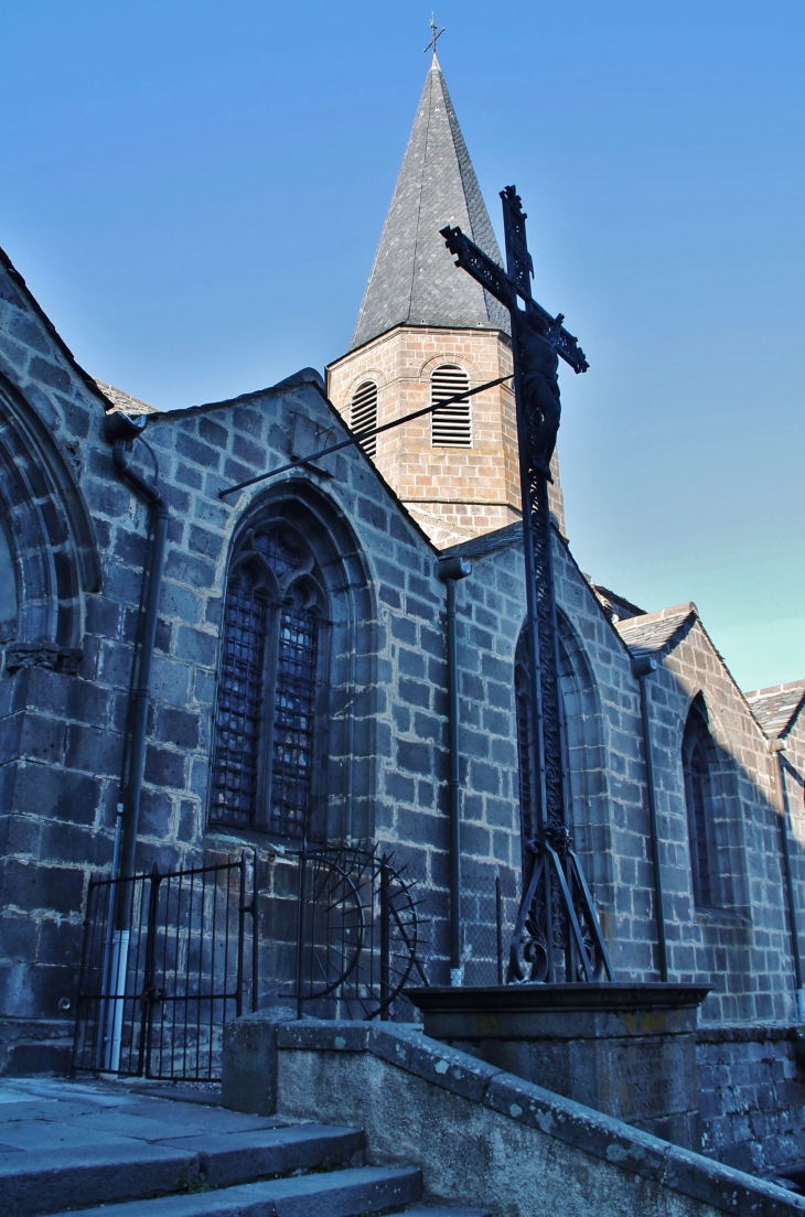 **église Saint-André  - Besse-et-Saint-Anastaise