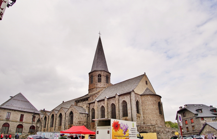 Besse en Chandesse ( église Saint-André ) - Besse-et-Saint-Anastaise