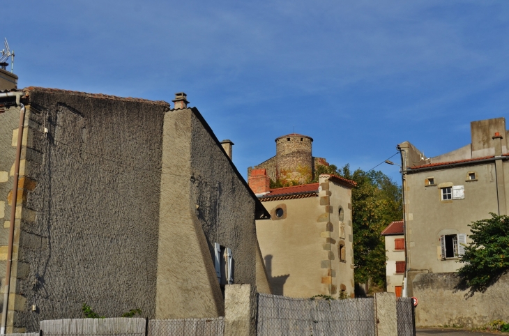 Le Château - Busséol
