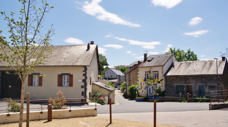 Le Village - Chapdes-Beaufort