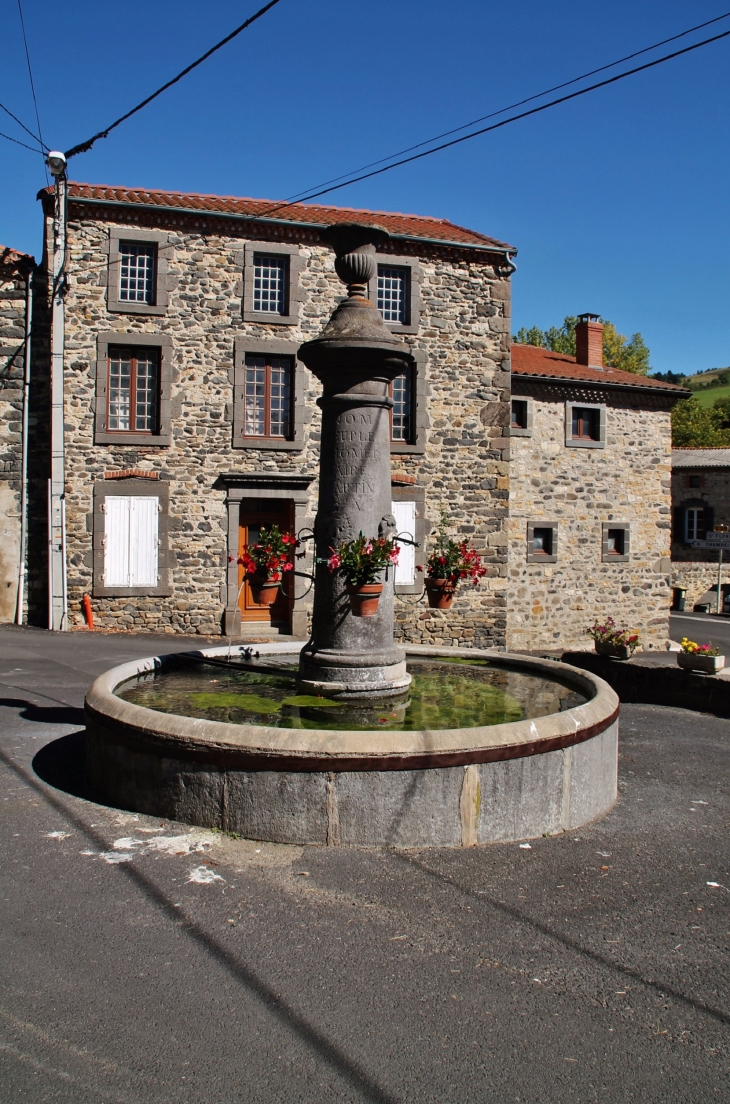 La Fontaine - Clémensat