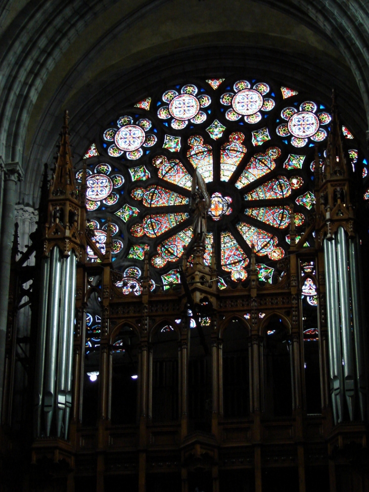 Rosace et Orgues de la Cathédrale - Clermont-Ferrand