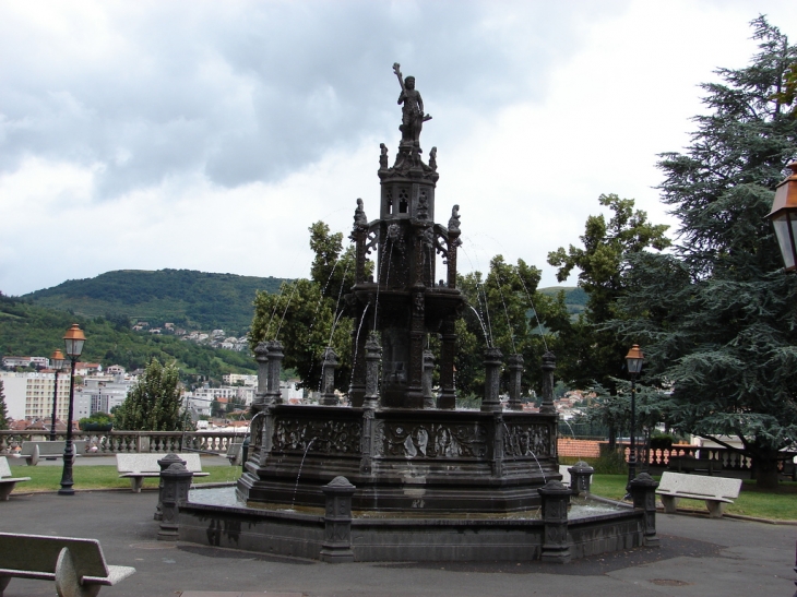 Fontaine Jacques d'Amboise - Clermont-Ferrand