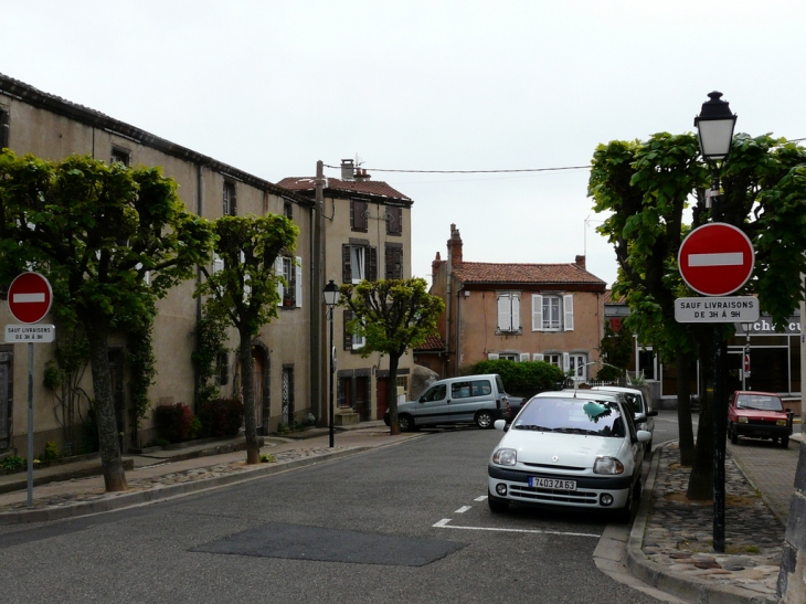 Rue de la hall - Cournon-d'Auvergne