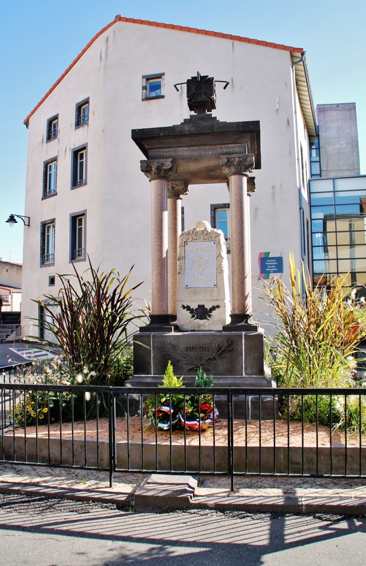 Monument aux Morts - Cournon-d'Auvergne