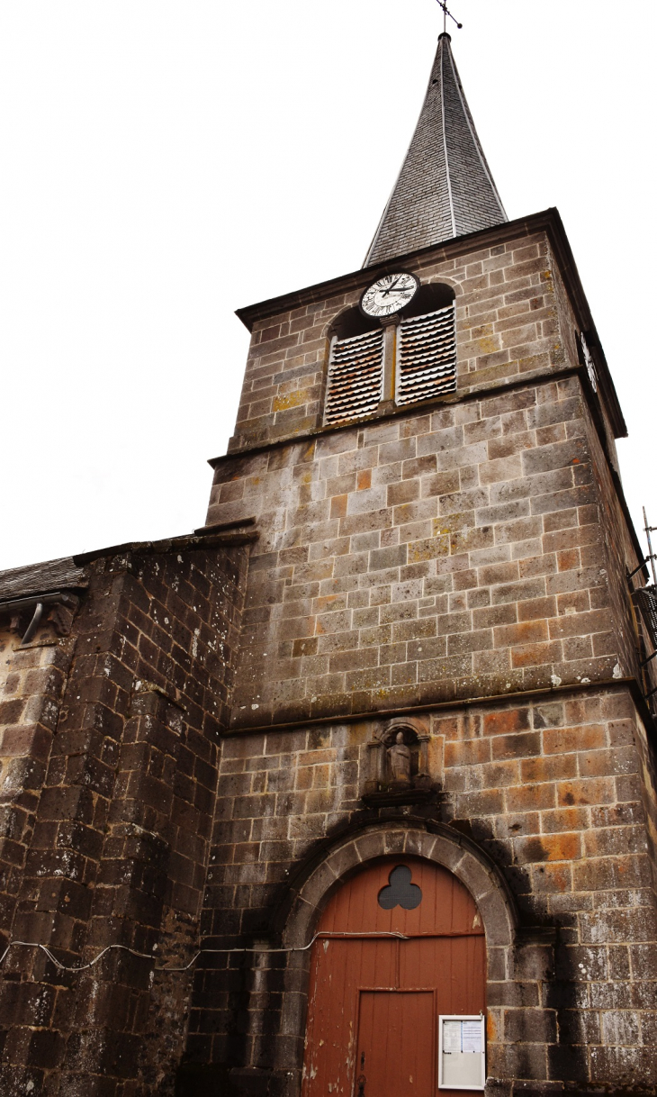  +église Saint-Austremoine - Égliseneuve-d'Entraigues