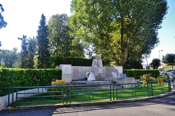 Monument aux Morts - Issoire